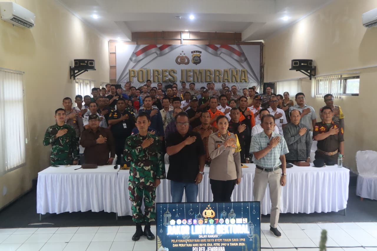 Rapat Koordinasi (Rakor) Lintas Sektoral dalam Rangka Hari Suci Nyepi Tahun Saka 1948 dan Hari Raya Idul Fitri 1447 Hijriah yang digelar di Aula Polres Jembrana, Sabtu (7/3).